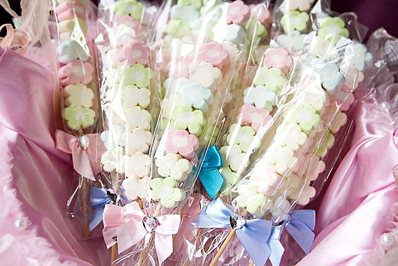 幸せな花のマシュマロ|結婚式の小さなガーデンパーティーバレンタインデークリスマスの誕生日の共有 - スナック菓子 - 食材 多色