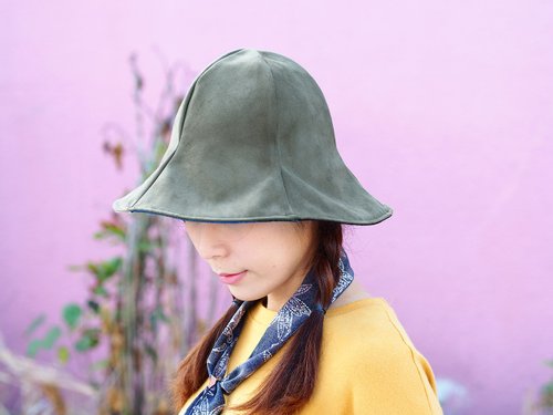 Hand-made double-sided design hat 