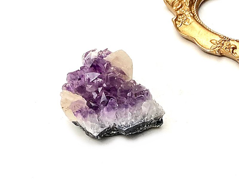 天然原皮原礦小紫晶簇共生方解石及鈦晶 紫晶簇 家居 辦公室 擺件 - 其他 - 水晶 紫色