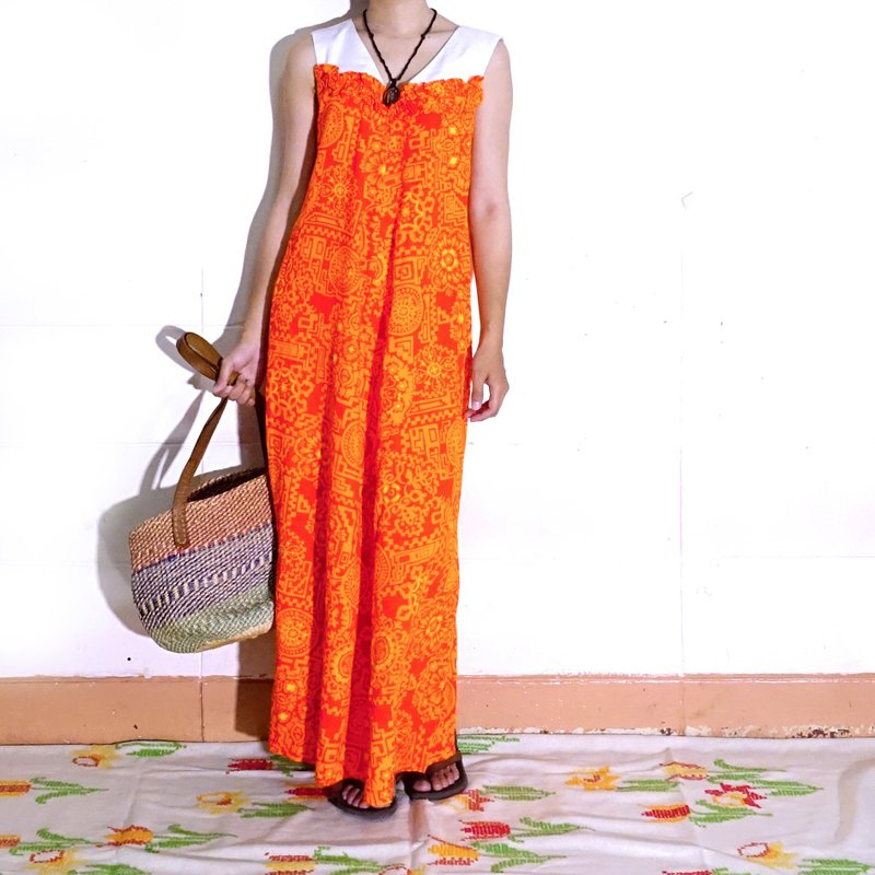 BajuTua / vintage / bright orange Hawaiian sleeveless dress vintage Hawaiian muumuu - ชุดเดรส - ผ้าฝ้าย/ผ้าลินิน สีแดง