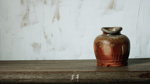 古美術品◼️蔵から出て来た、かなりステキな壁掛けの古い備前焼、花瓶、一輪挿し、陶器 備前焼 - 花瓶・一輪挿しの人気通販 | minne byGMOペパボ 国内