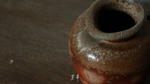 古美術品◼️蔵から出て来た、かなりステキな壁掛けの古い備前焼、花瓶、一輪挿し、陶器 備前焼 - 花瓶・一輪挿しの人気通販 | minne byGMOペパボ 国内