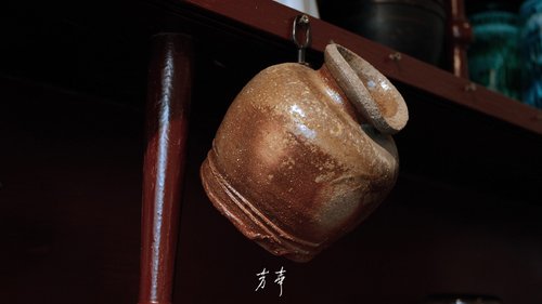 古美術品◼️蔵から出て来た、かなりステキな壁掛けの古い備前焼、花瓶、一輪挿し、陶器 古美術品◼️蔵から出て来た、かなりステキな壁掛けの古い