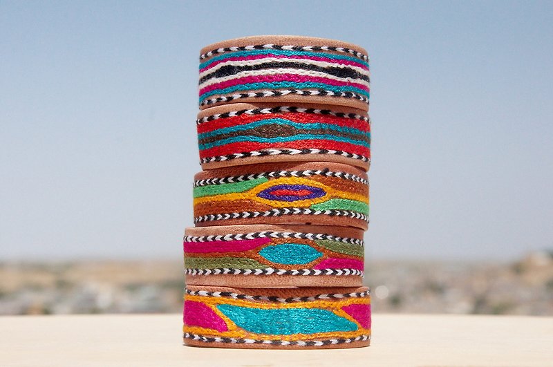 Hand-embroidered camel leather hand rope leather bracelet leather bracelet embroidery bracelet-contrast color embroidery ethnic - สร้อยข้อมือ - หนังแท้ หลากหลายสี