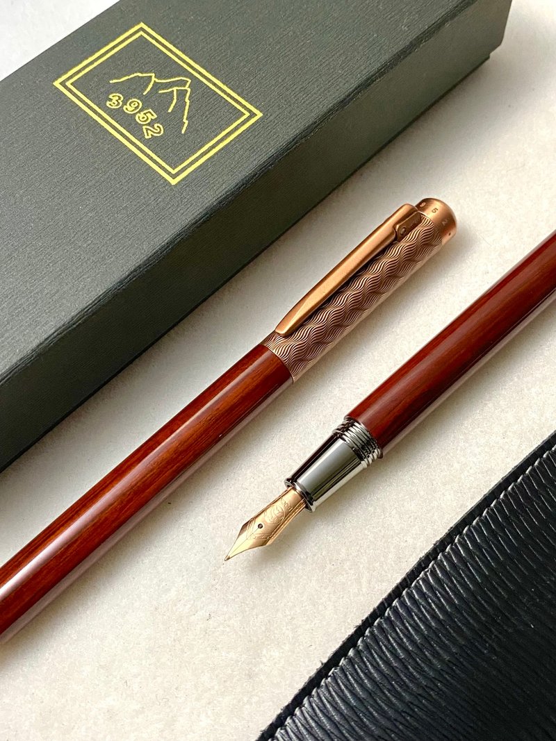 3952老山羊-鵝鑾鼻 紅花梨木 高清高亮版 玫瑰金鋼尖鋼筆 - 鋼筆 - 其他材質 