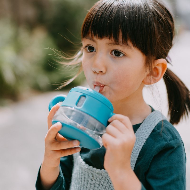 meroware ALICE 嬰幼兒吸管杯 - 奶瓶/奶嘴 - 塑膠 藍色