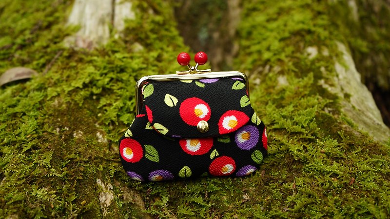 钰椿 cherry buckle pocket bag - กระเป๋าสตางค์ - วัสดุอื่นๆ สีแดง