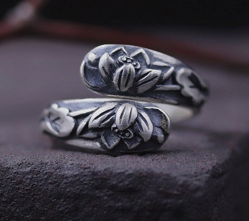 Real 990 Fine Silver Women Ethnic Rings Handmade Embossed Lotus Flower Finger - 戒指 - 純銀 銀色