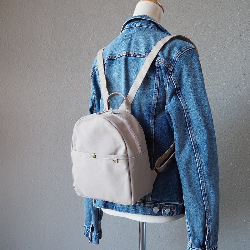 Handmade Japanese canvas minimal backpack / beige - Backpacks - Cotton & Hemp Khaki