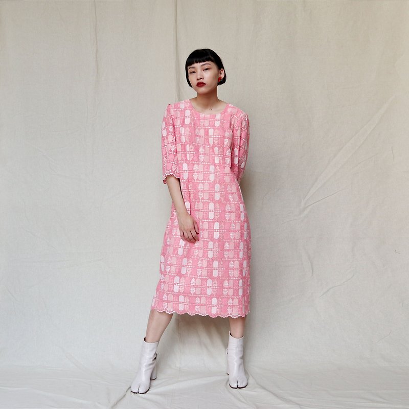 Pumpkin Vintage. Round neck wide version romantic and gorgeous embroidered pink dress - One Piece Dresses - Polyester Pink