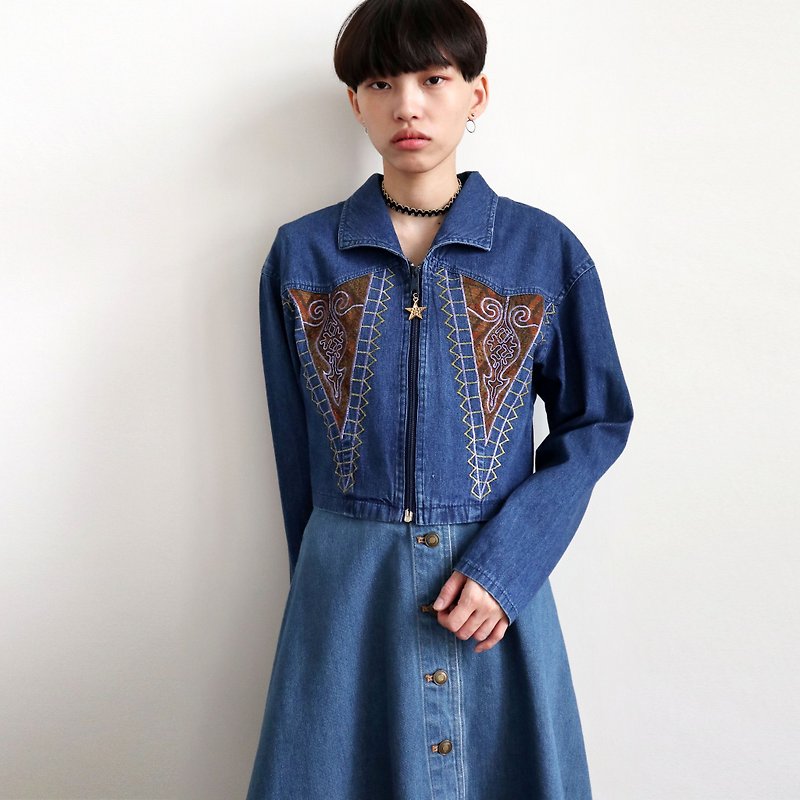 Pumpkin Vintage. Ancient patchwork embroidery denim jacket - เสื้อแจ็คเก็ต - ผ้าฝ้าย/ผ้าลินิน 