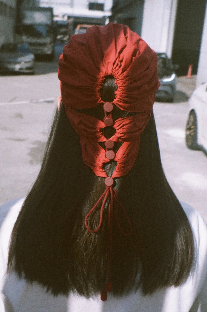Braided Ponytail Headscarf - หมวก - ไฟเบอร์อื่นๆ หลากหลายสี