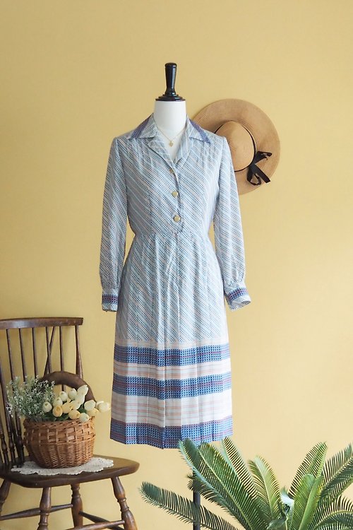 Tomorrow is Yesterday VINTAGE Retro dress, Light gray and blue color, size M