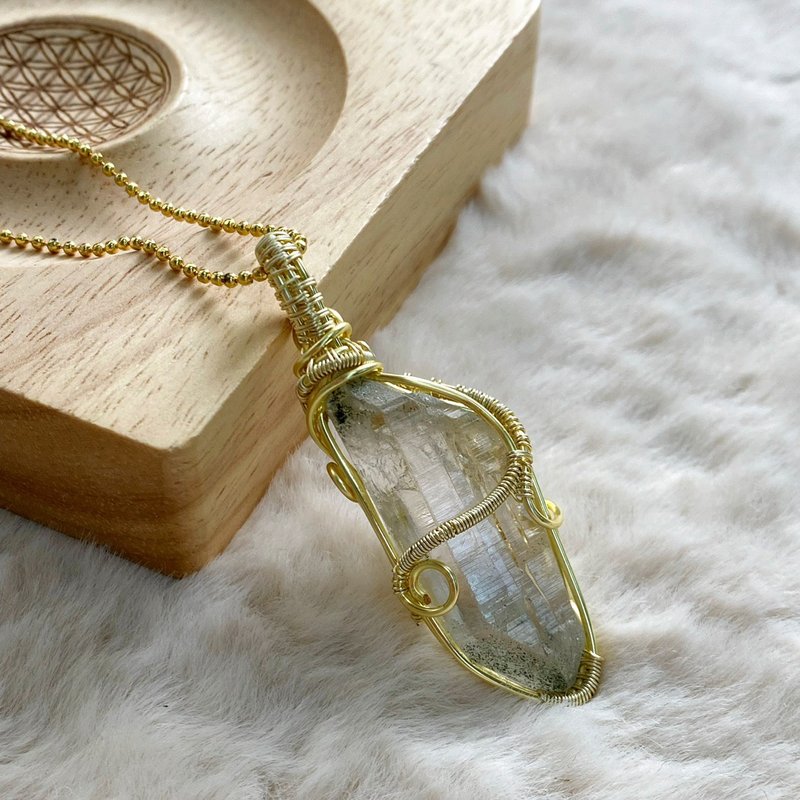 [Himalaya White Crystal] Natural rough stone necklace / customizable pendant - พวงกุญแจ - คริสตัล ขาว