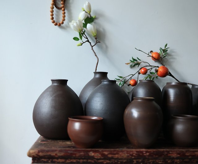 手作りの陶製の花瓶長い花瓶 ショップ Yuesongworkshop 花瓶 植木鉢 Pinkoi