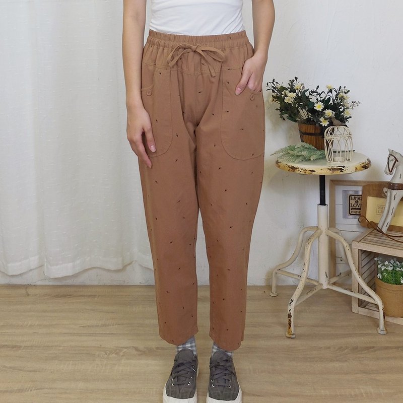 Hana Mokuba lace-up elastic waist large pocket casual printed trousers - กางเกงขายาว - วัสดุอื่นๆ 