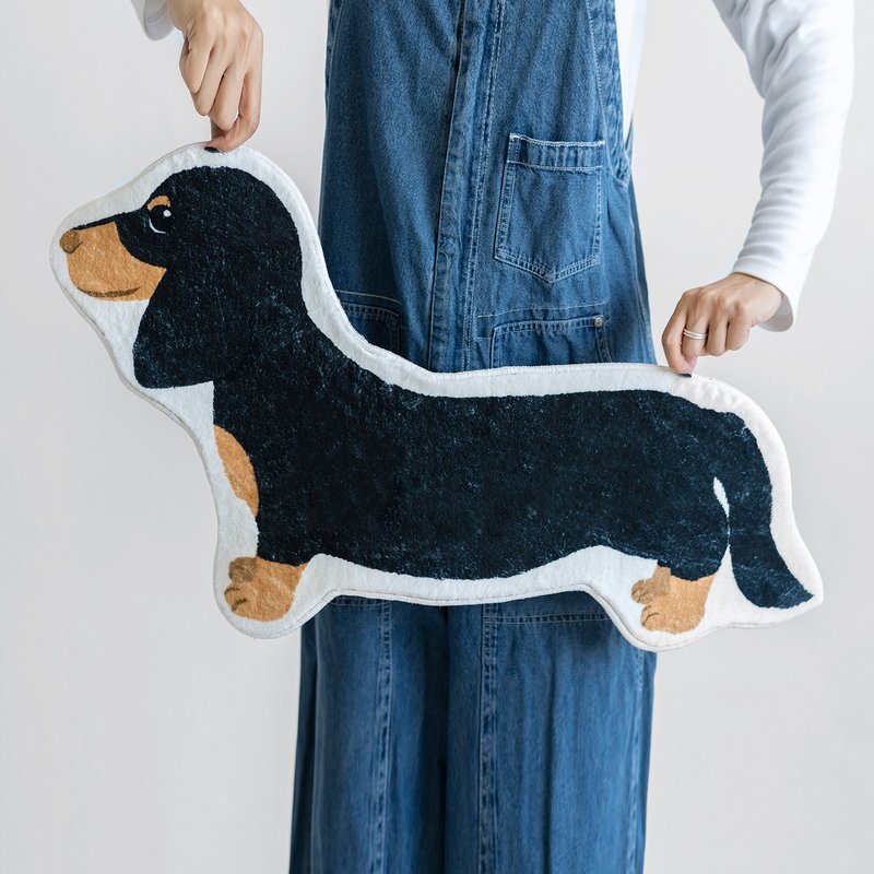 Place your order for fast shipping/plush dachshund bedside mat/foot mat/rug/table rug - หมอน - วัสดุอื่นๆ สีนำ้ตาล