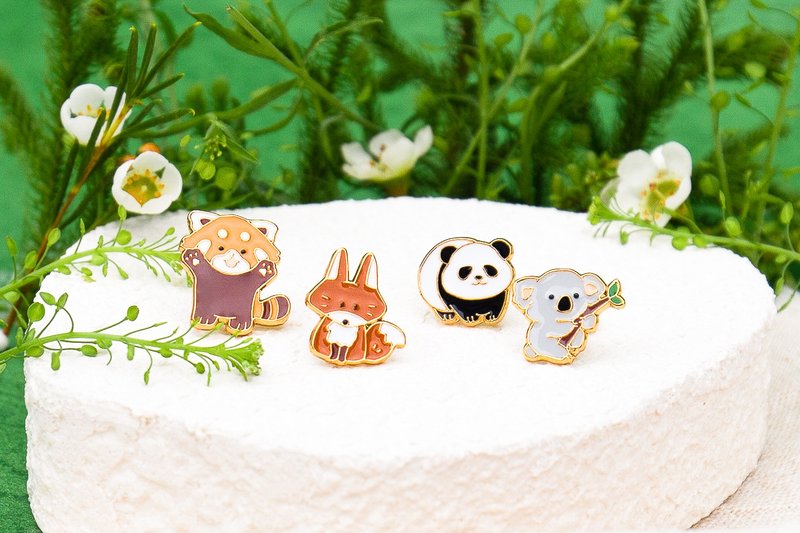 Red Panda Fox Panda Koala Stingray Seal Bee Bracelet Necklace Birthday Gift - สร้อยข้อมือ - วัตถุเคลือบ หลากหลายสี