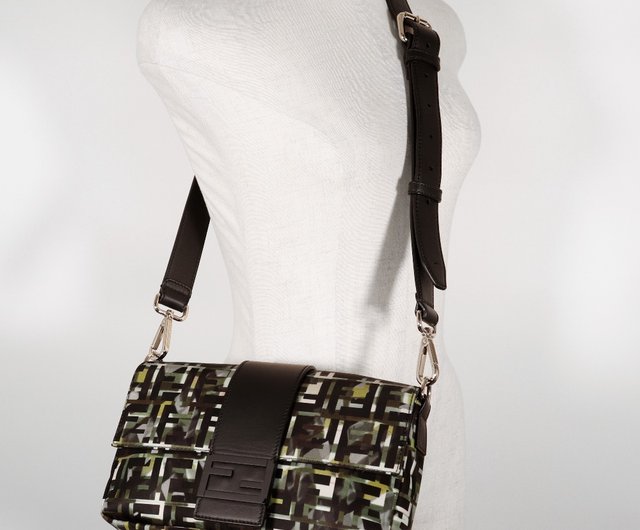 日本直送】フェンディ FENDI マンマバケット ショルダーバッグ 3WAY