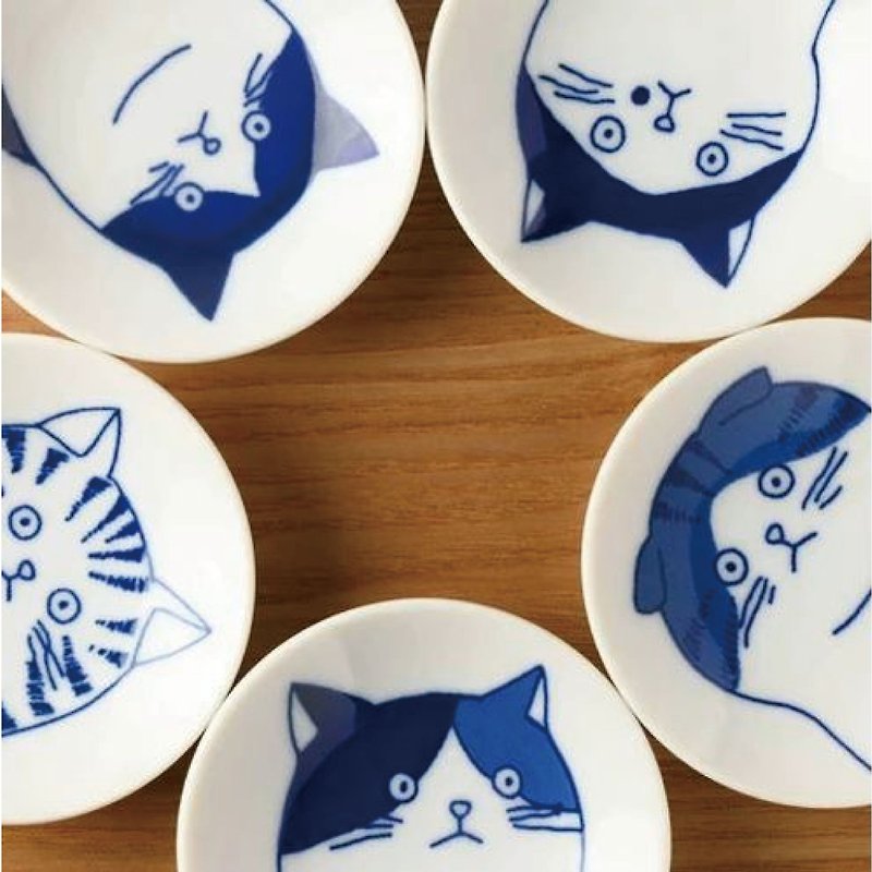 美濃燒-五種貓貓染付豆皿禮盒組 - 盤子/餐盤/盤架 - 瓷 白色