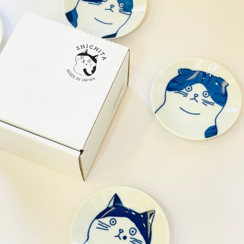 あいねこ　金線幾何文平皿と豆皿(酒盃) 他一点(写真12番目) 0111103-change.jpg?v=1734677860