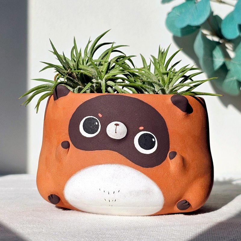 Terracotta tanuki plant pot. Handmade animal planter with drainage. - เซรามิก - ดินเผา 