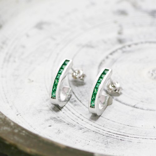 cloud-jewelry Emerald Hoop ピアス silver925
