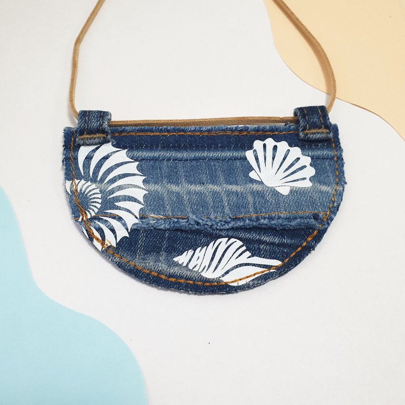 Upcycled denim sea necklace Jeans necklace OOAK jewelry - 項鍊 - 其他金屬 藍色
