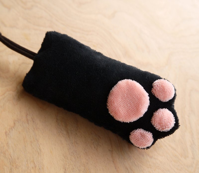 Black cat hand key case hand-stitched soft touch - Keychains - Cotton & Hemp Black