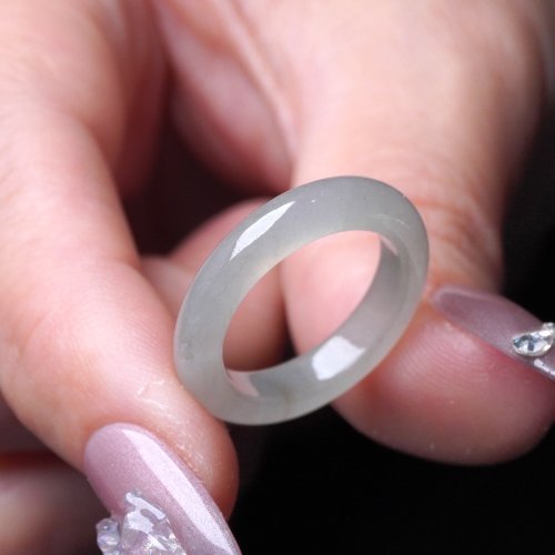 瓔珞珠寶盒 E.L.Jewelry Box 冰種翡翠戒指戒圈 | 國際12圍 | 天然緬甸玉翡翠A貨 | 送禮