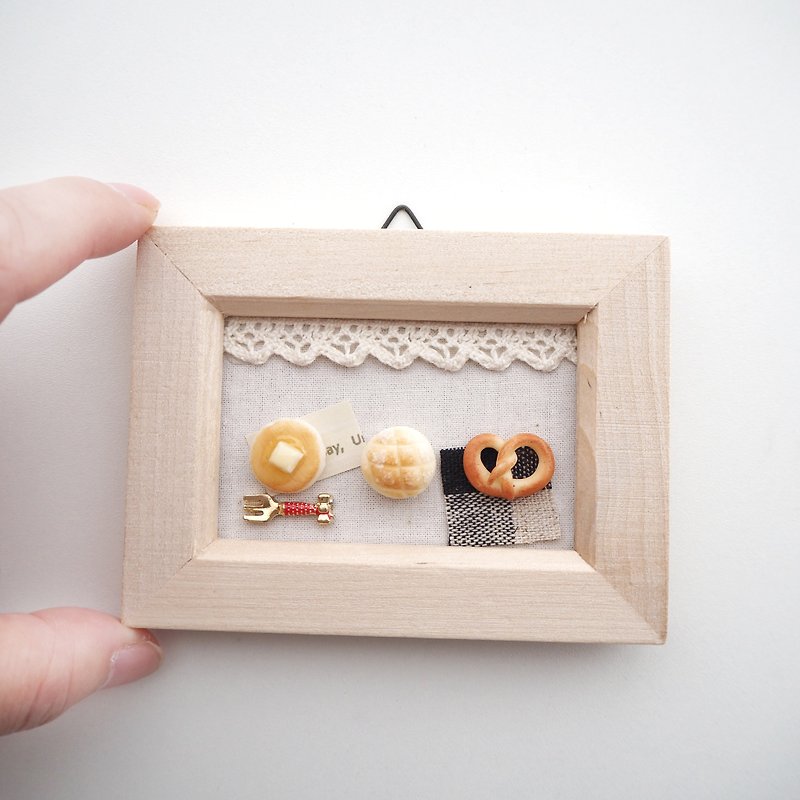 Frames / miniature bread - กรอบรูป - ดินเหนียว สีนำ้ตาล
