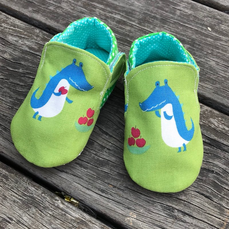 Crocodile dinosaur can't tell the difference between toddler shoes - รองเท้าเด็ก - ผ้าฝ้าย/ผ้าลินิน สีเขียว