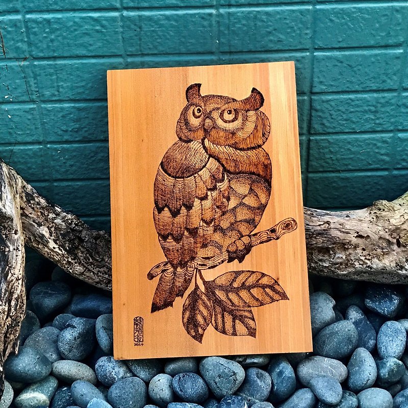 Two-sided pyrography owl - Posters - Wood Brown