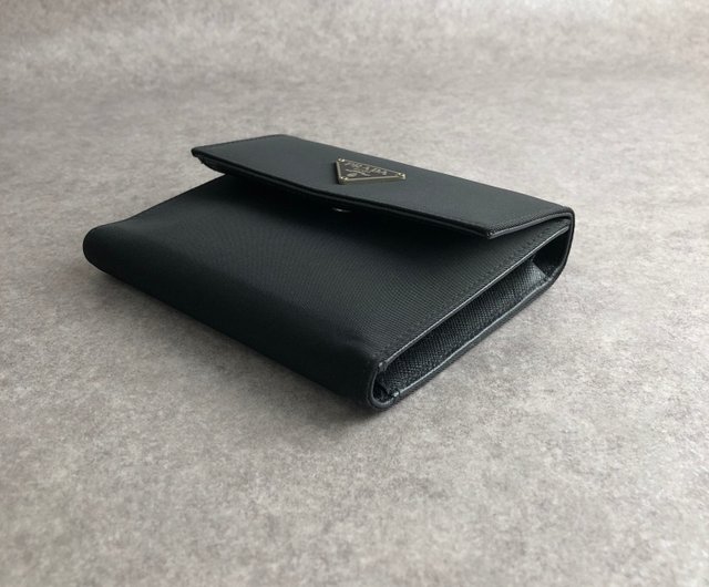 日本直送 名牌中古包 】PRADA プラダ 財布 ブラック