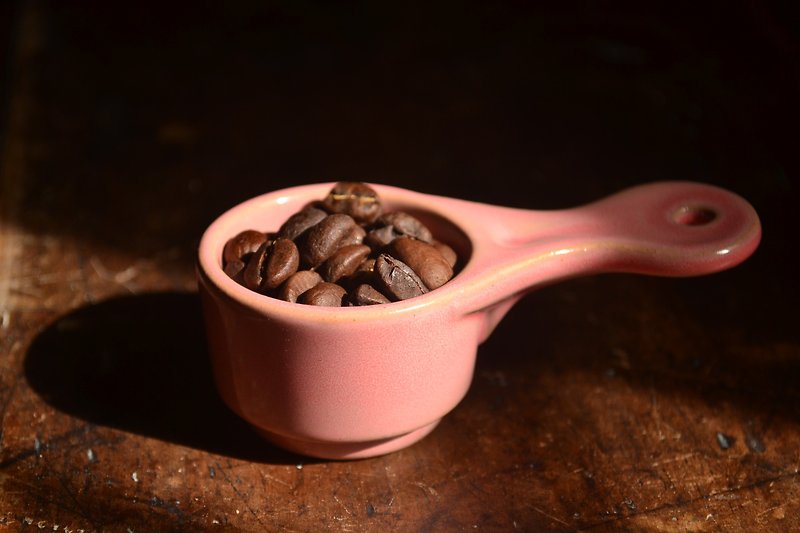 Lip gloss powder coffee bean spoon hand brew filter cup coffee filter cup coffee filter - Mugs - Pottery Pink
