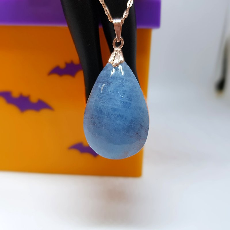 Girl Crystal World - [Blue Danube] - Aquamarine necklace pendant hand works with 14K gold chain - Necklaces - Gemstone Blue