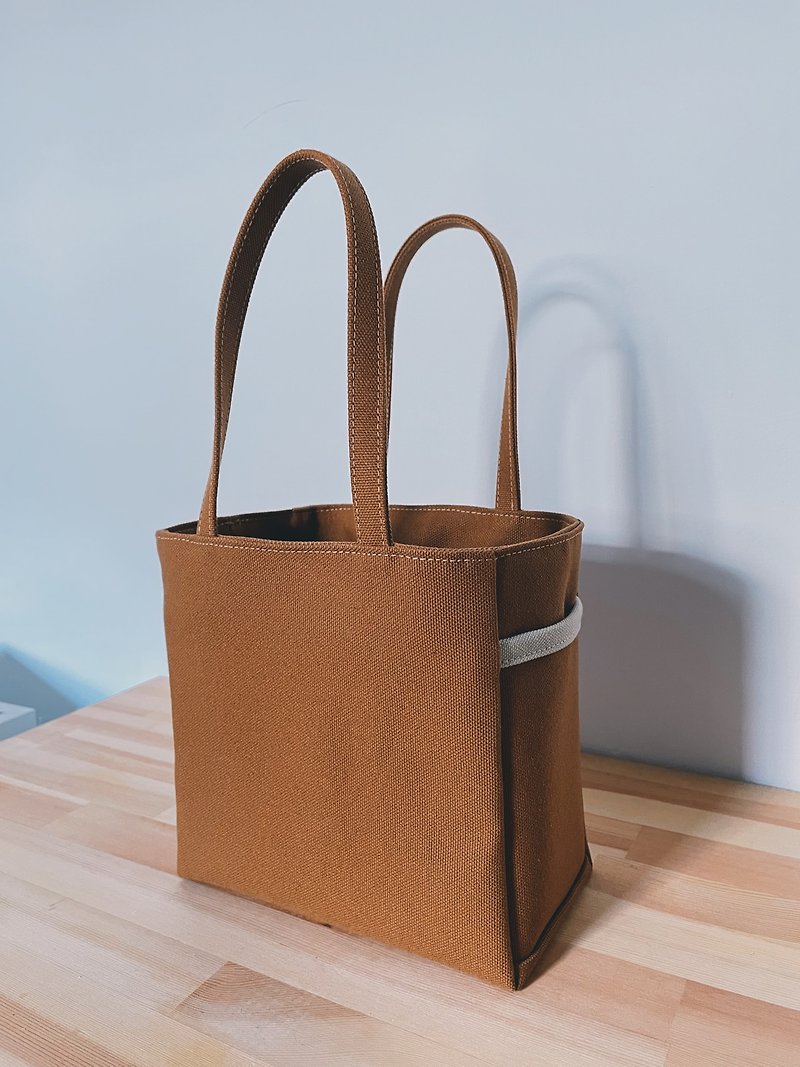 Customized caramel/milk tea double cup bag - กระเป๋าถือ - ผ้าฝ้าย/ผ้าลินิน สีนำ้ตาล