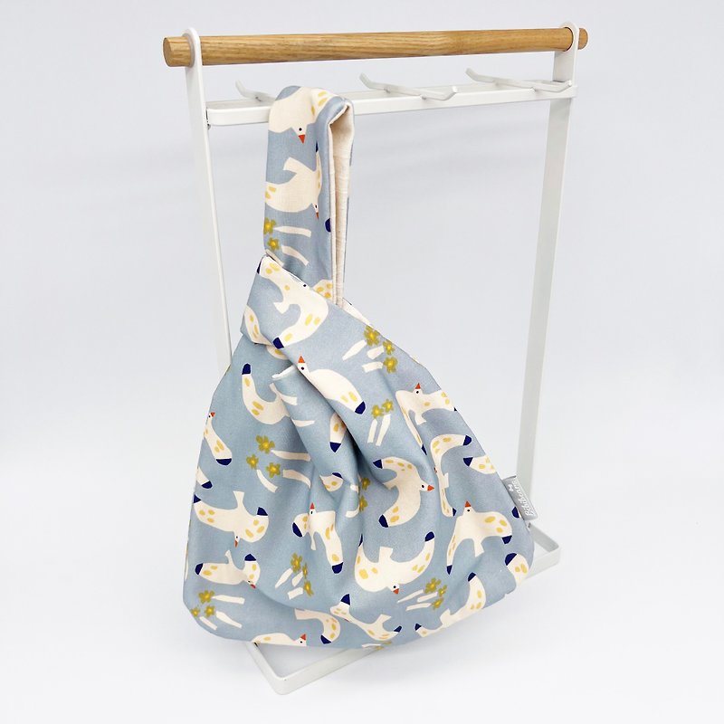 [Bibi Bear] Grey-blue Seagull Japanese-style wrist bag knot bag - กระเป๋าถือ - ผ้าฝ้าย/ผ้าลินิน สีน้ำเงิน