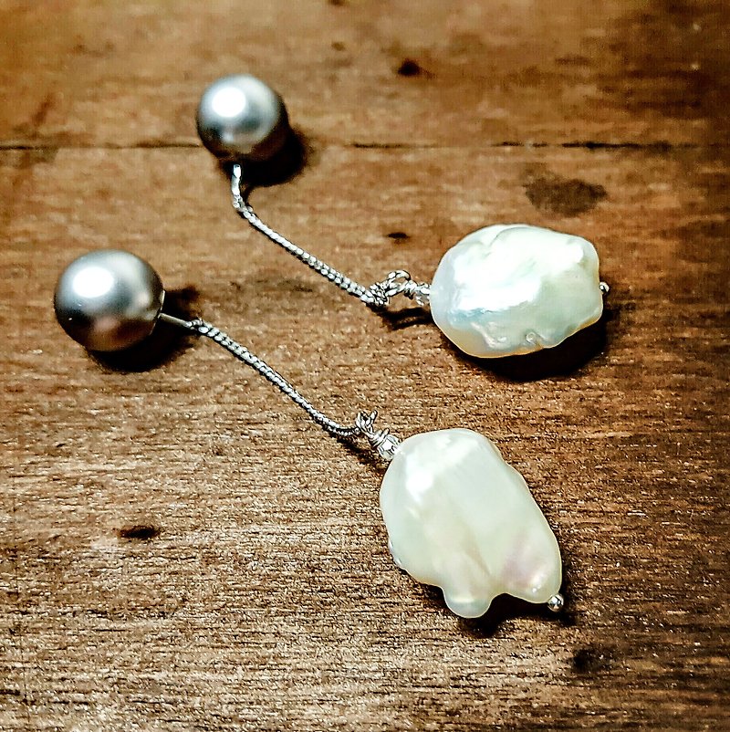 Lake Paradise: Earrings of Fresh Water Baroque Pearl in White with Faux Pearl Stopper (925 Silver, Handmade in Hong Kong) - ต่างหู - เครื่องเพชรพลอย ขาว