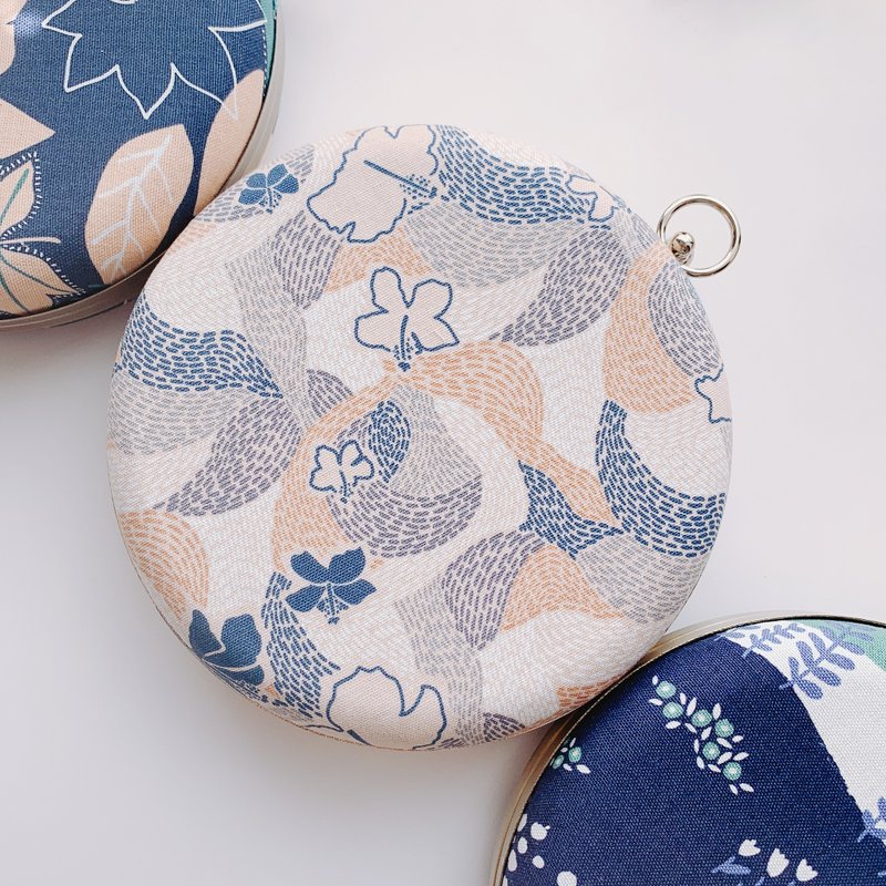 Korean abstract dot floral small round bag-can be held in hand / cross-back dual-use - กระเป๋าคลัทช์ - ผ้าฝ้าย/ผ้าลินิน สีส้ม