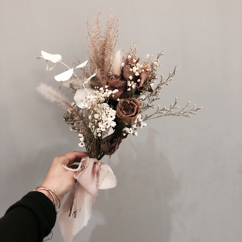 Simple Love Korean Dry Bouquet - Dried Flowers & Bouquets - Plants & Flowers Multicolor