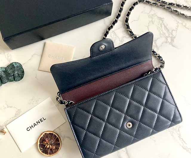LA LUNE] Second-hand Chanel black sheepskin long silver wallet