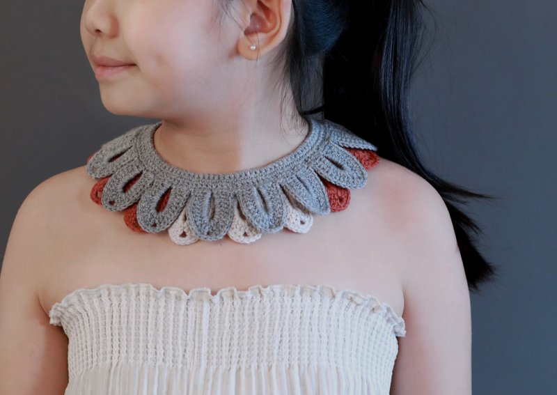 POPOPB collar charm CUDDLY02 – DEEP VERMILION - Chokers - Wool 