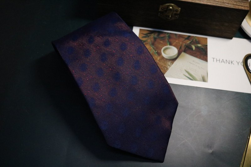 紫色真丝暗纹波点领带窄版时尚necktie - 領帶/領帶夾 - 絲．絹 紫色
