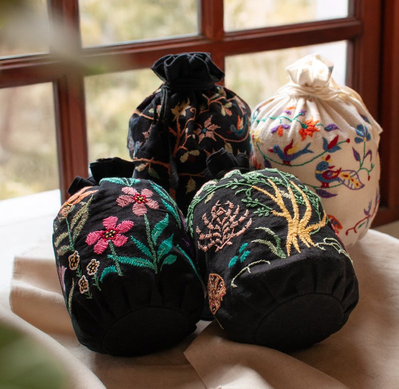 刺繡錦囊小袋_公平貿易 - 手提包/手提袋 - 棉．麻 多色