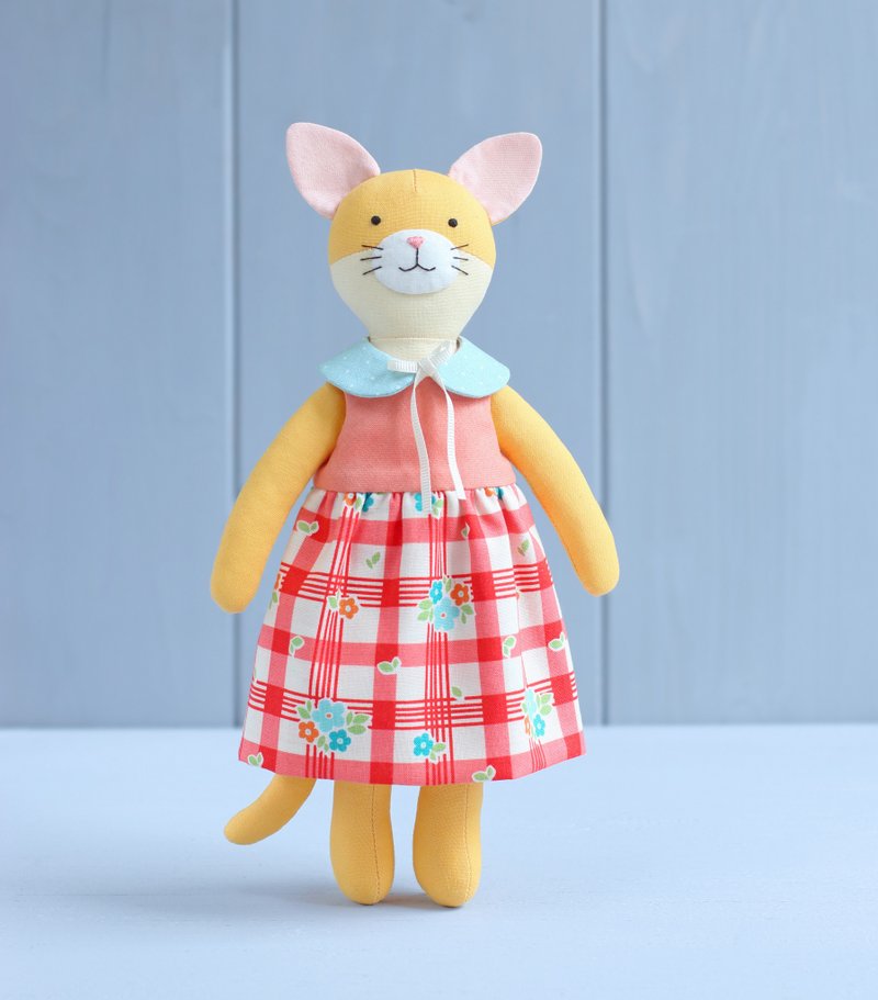 PDF Large Cat Doll Sewing Pattern - 手工藝教學/工具書 - 其他材質 
