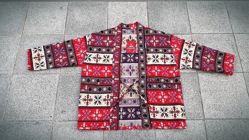 AMIN'S SHINY WORLD handmade KIMONO red and white thick striped ethnic totem blouse coat coat - Men's Coats & Jackets - Cotton & Hemp Multicolor