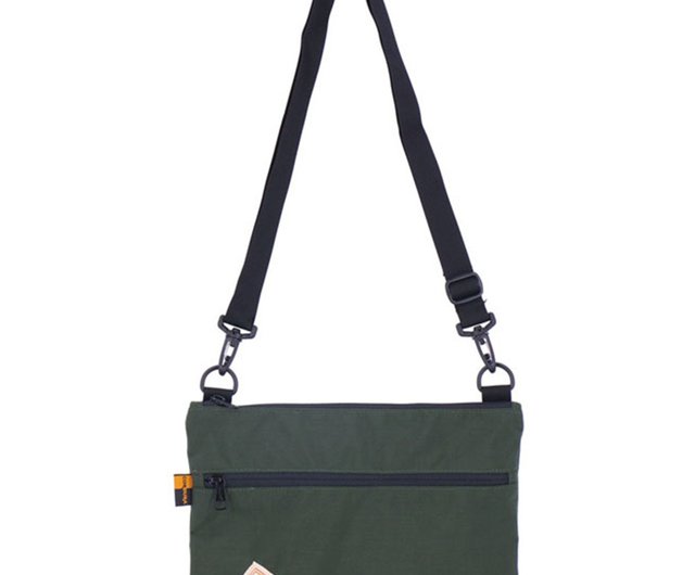 Flat discount shoulder bag