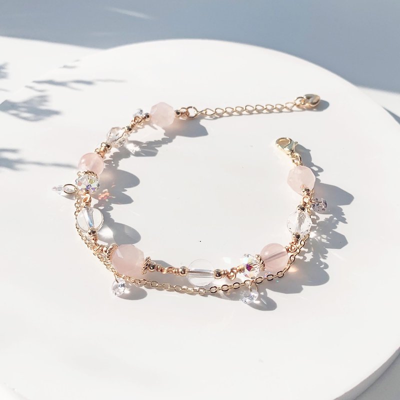 Drill-cut pink crystal white crystal 14k gold-plated natural crystal hand-wound double layer bracelet - สร้อยข้อมือ - คริสตัล หลากหลายสี