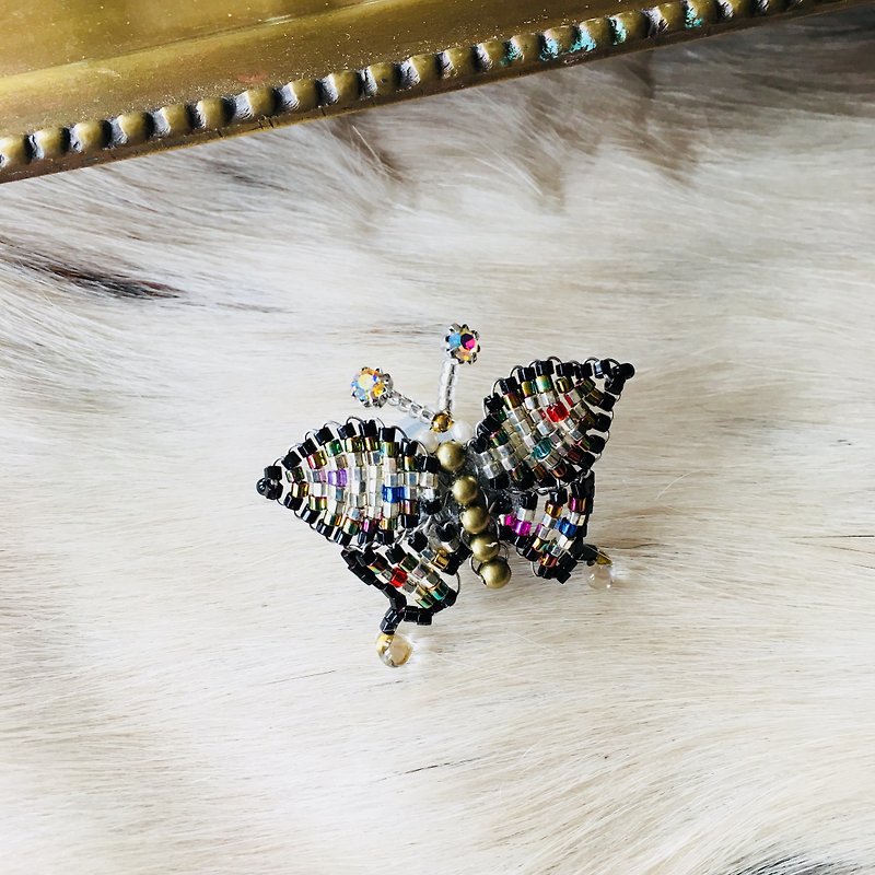 1.Multicolor Butterfly Earrings 〜ちょうちょ〜 - 耳環/耳夾 - 其他材質 多色